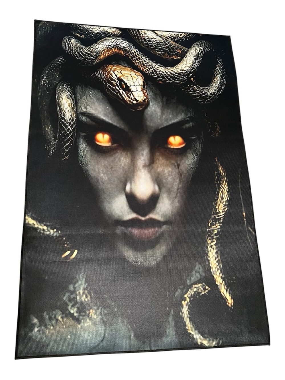 Medusa 4ft x 2.5ft area rug
